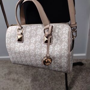 Authentic New Michael kors